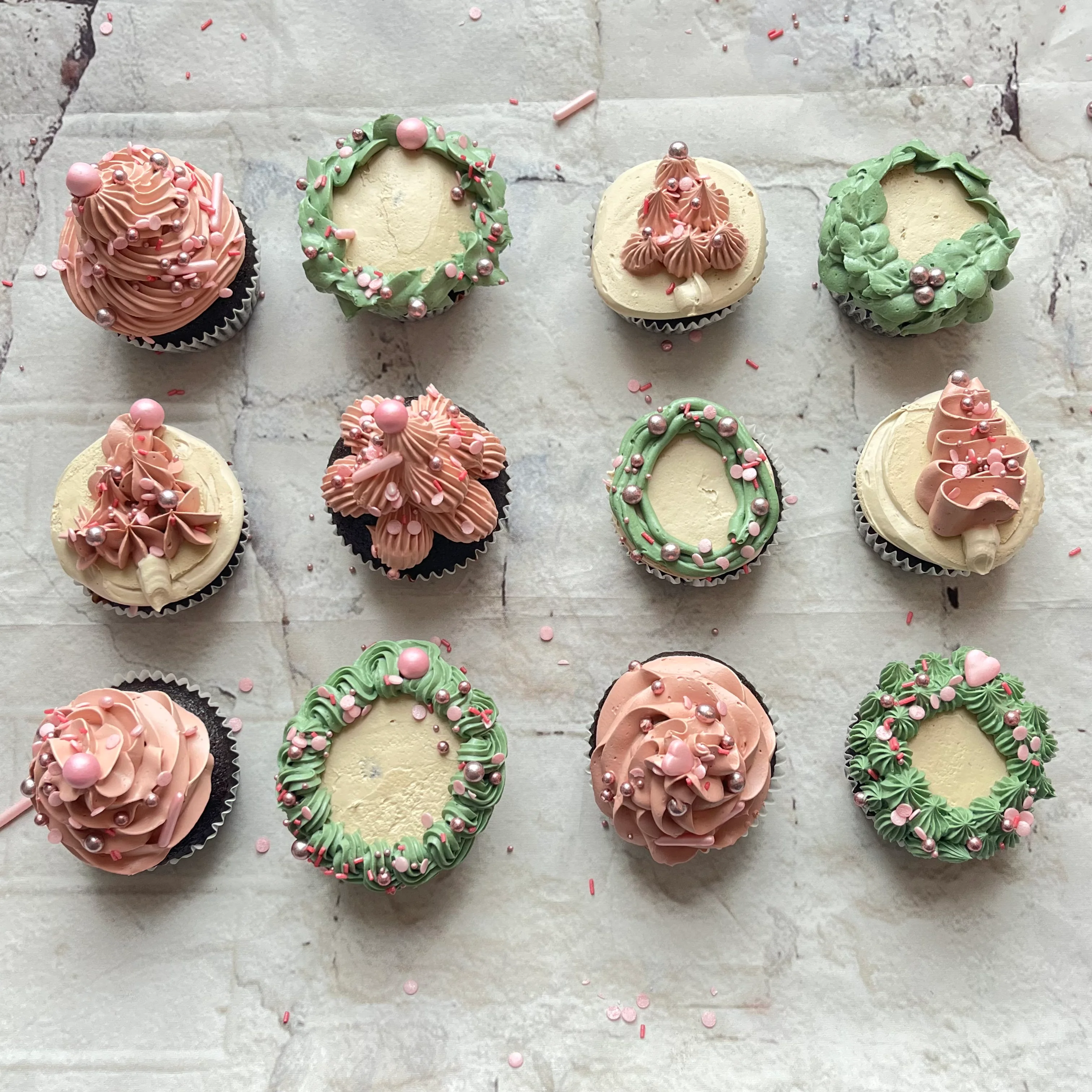 cupcakes cake